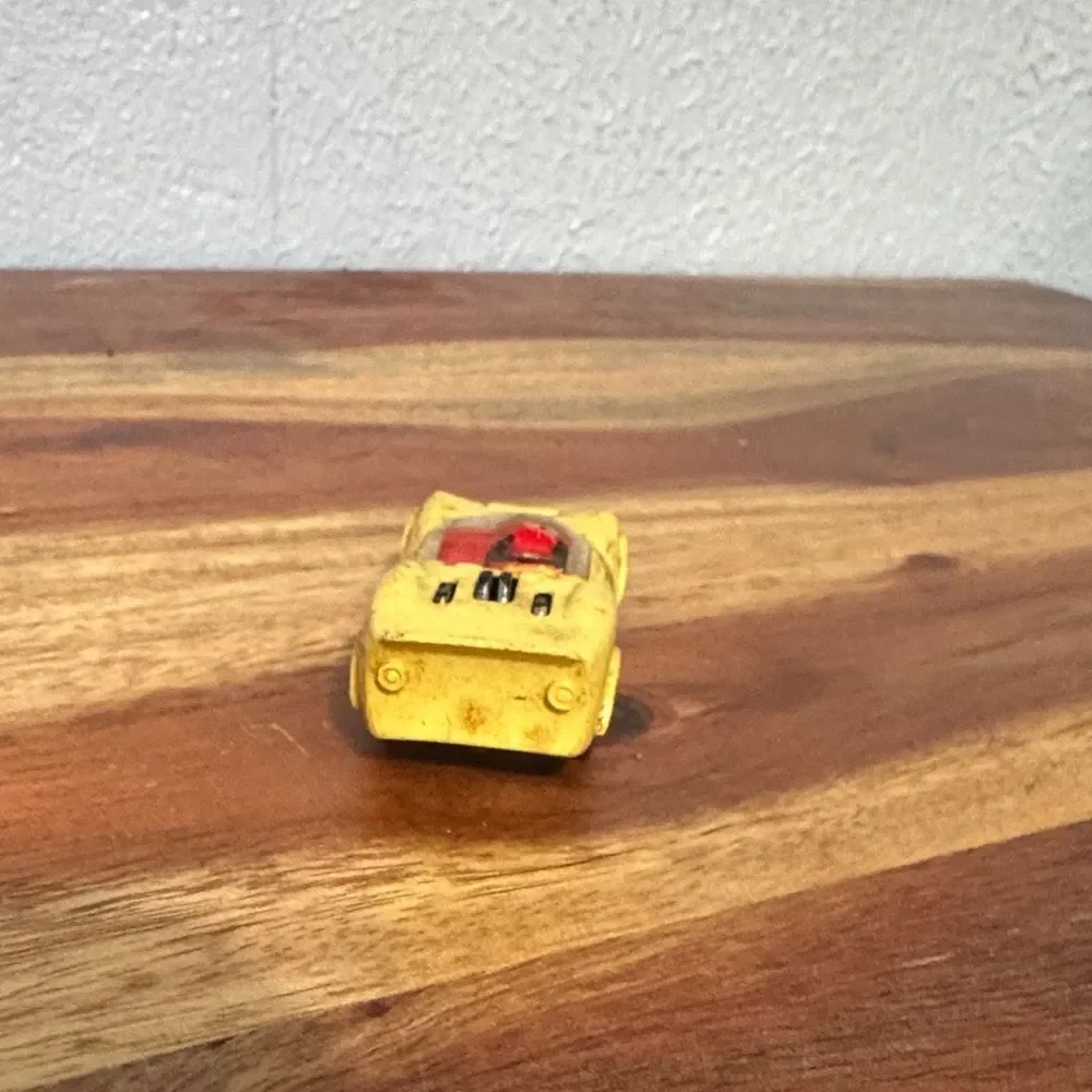 Vintage 1960s Aurora Cigar Box Chaparral 6114 Diecast Toy Car Yellow #7 Rare USA